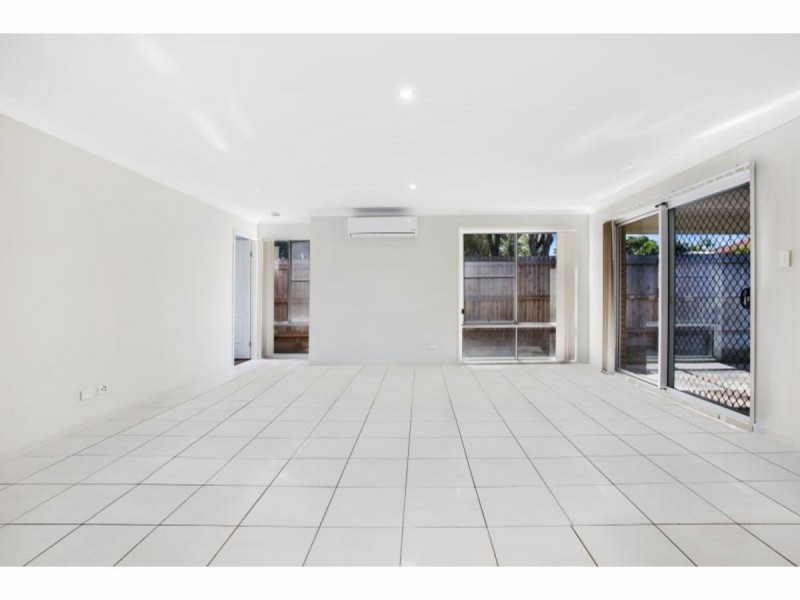 9 Hedgerose Way, Parkhurst QLD 4702